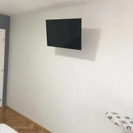 Sara Apartament *
