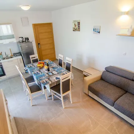 Apartman Sara Bol